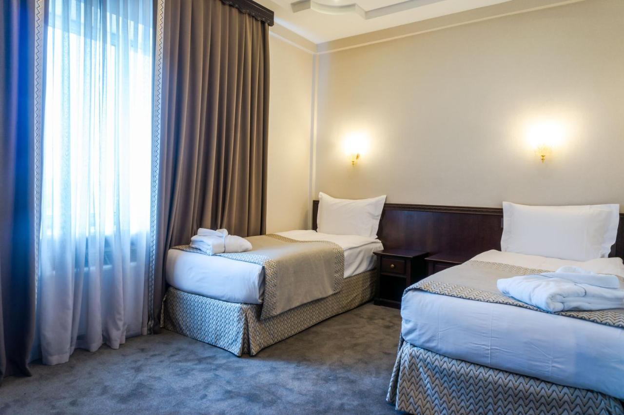 Royal Palace Hotel الماتي المظهر الخارجي الصورة