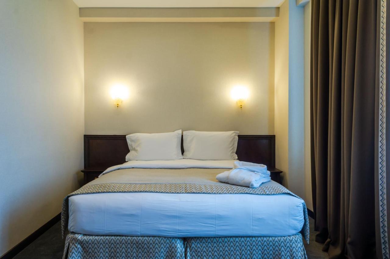 Royal Palace Hotel الماتي المظهر الخارجي الصورة