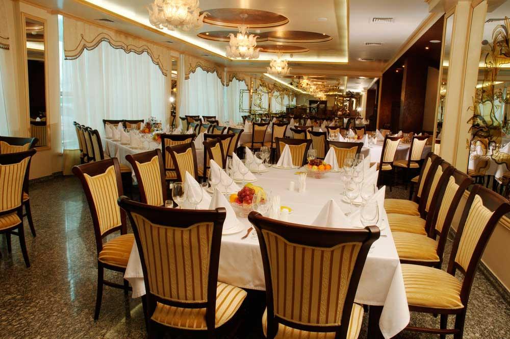 Royal Palace Hotel الماتي المظهر الخارجي الصورة