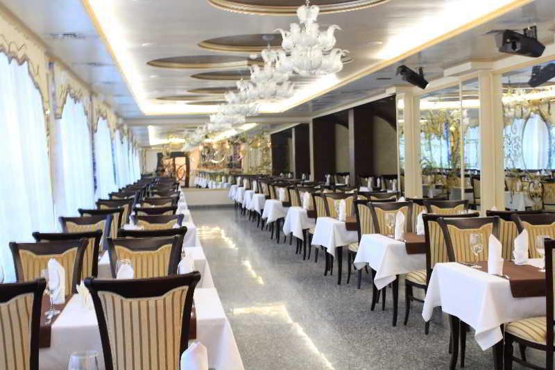 Royal Palace Hotel الماتي المظهر الخارجي الصورة